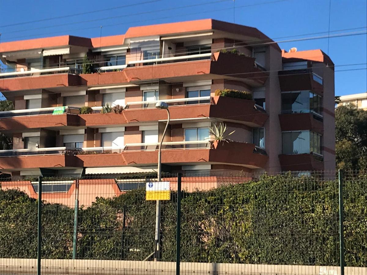Magnifique Appartement Pied Dans L'Eau Cannes Exteriör bild